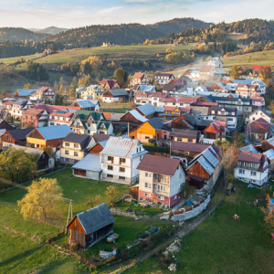Szlembark, miejscowosc widoczna z lotu ptaka. EU, Pl, Malopolska. Lotnicze.